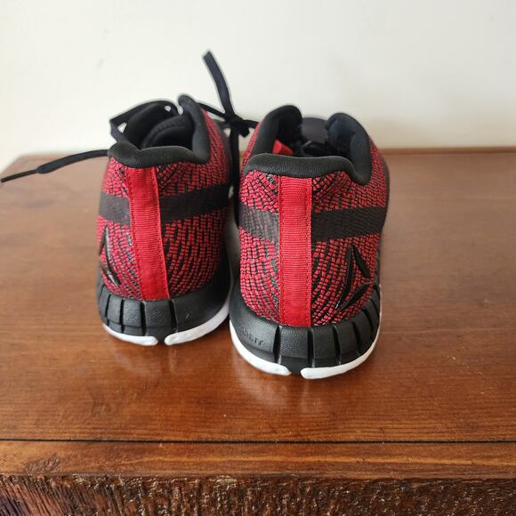 new reebok black mens running shoes size 9